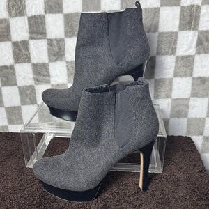 Gray Ankle Boots 10